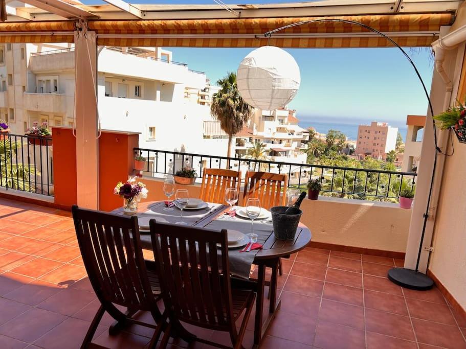 Benalmadena Costa Malaga Apartamento Muy Acogedor Con Vistas Al Mar Terraza Gigante Para Verano E Invierno Parking Eksteriør billede