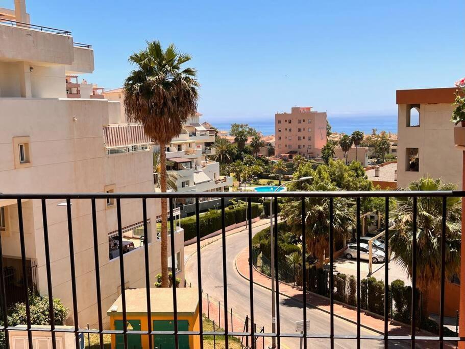 Benalmadena Costa Malaga Apartamento Muy Acogedor Con Vistas Al Mar Terraza Gigante Para Verano E Invierno Parking Eksteriør billede