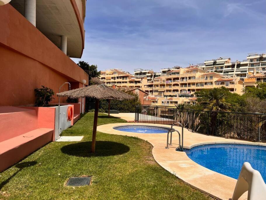 Benalmadena Costa Malaga Apartamento Muy Acogedor Con Vistas Al Mar Terraza Gigante Para Verano E Invierno Parking Eksteriør billede