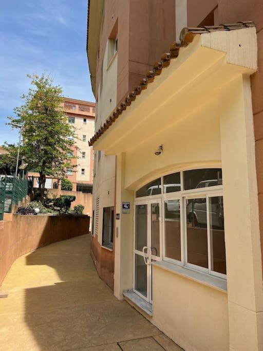 Benalmadena Costa Malaga Apartamento Muy Acogedor Con Vistas Al Mar Terraza Gigante Para Verano E Invierno Parking Eksteriør billede